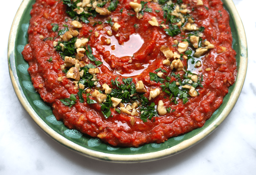 Muhammara ( dip de pimentones asados y nueces )