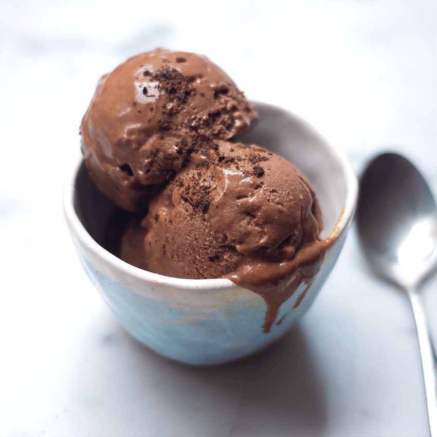 Helado de banano y maní súper natural ( además, ayuda a dormir)