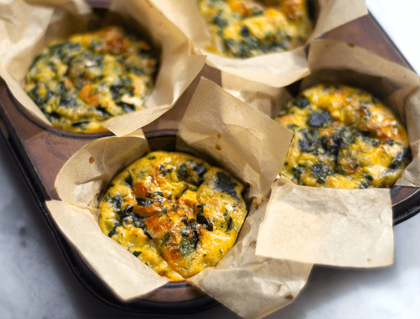 Bocados de espinaca y queso cottage